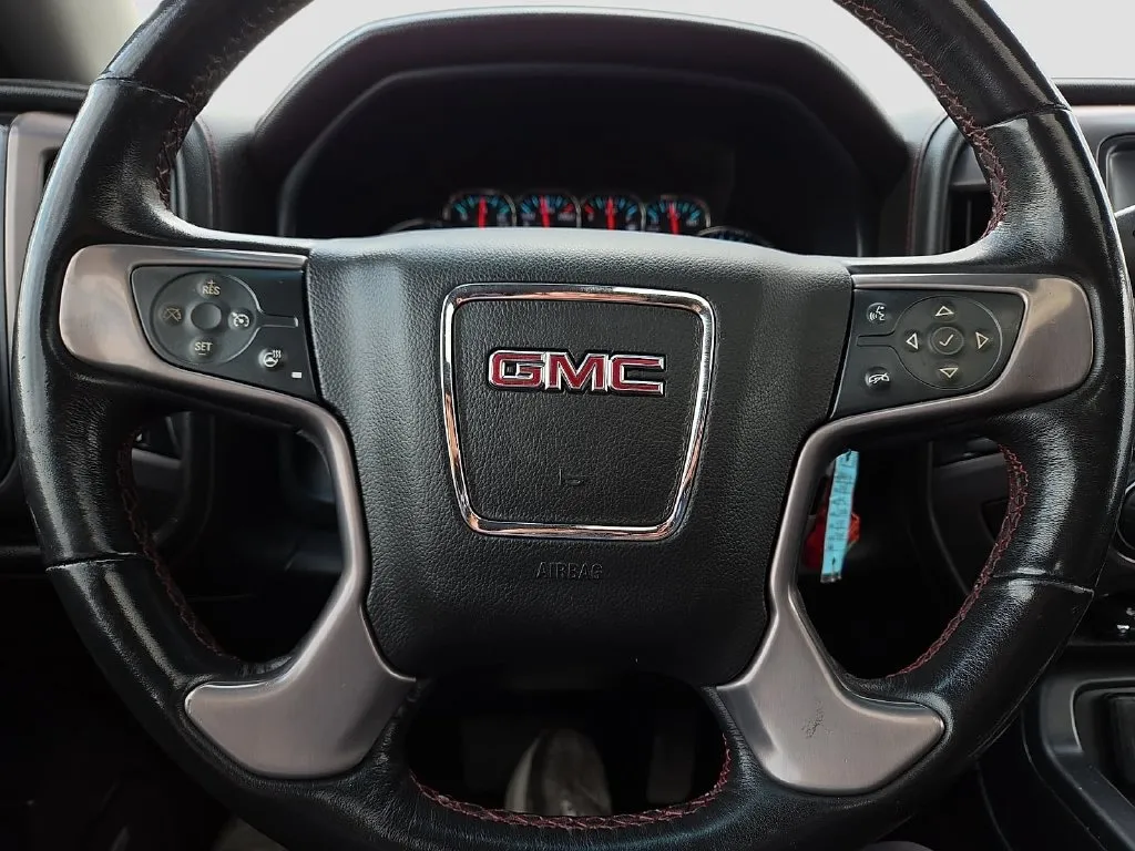 GMC Sierra photo 24