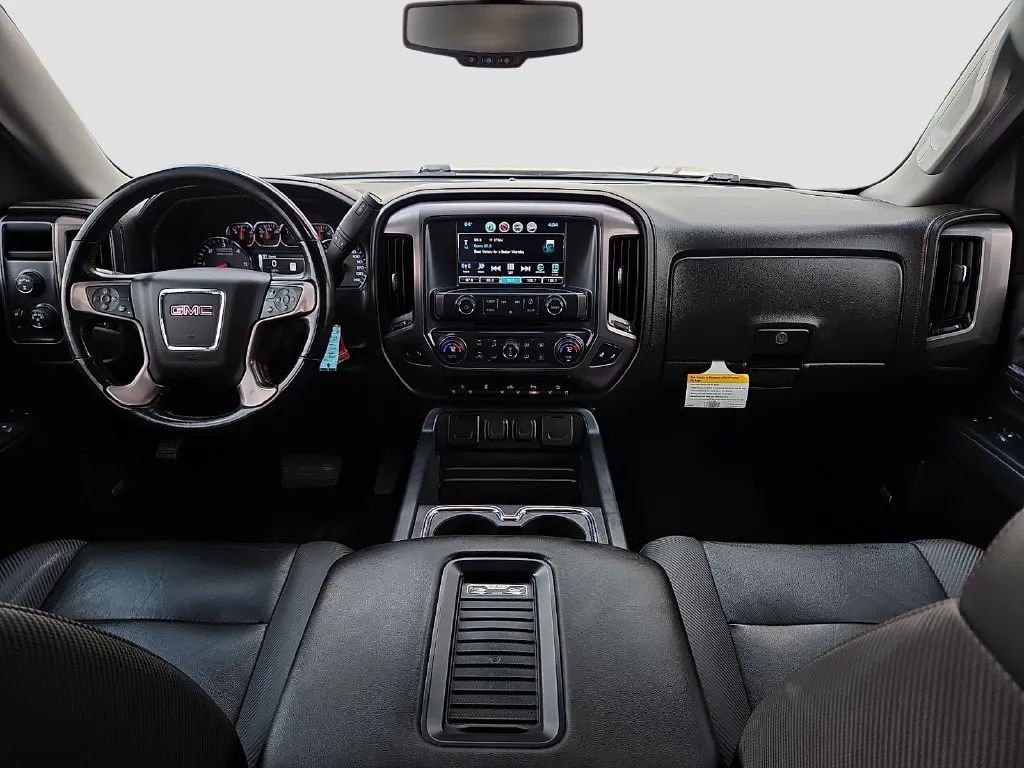 GMC Sierra photo 15