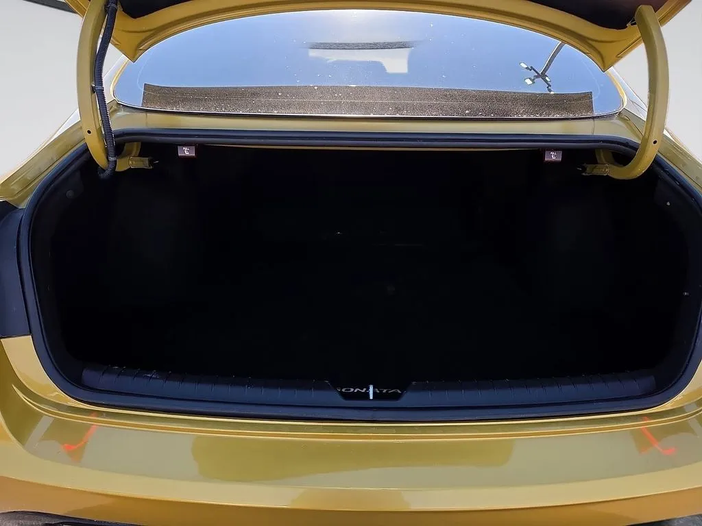 Hyundai Sonata photo 13
