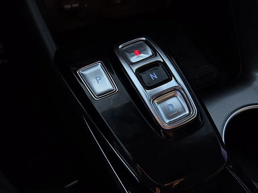 Hyundai Sonata photo 25