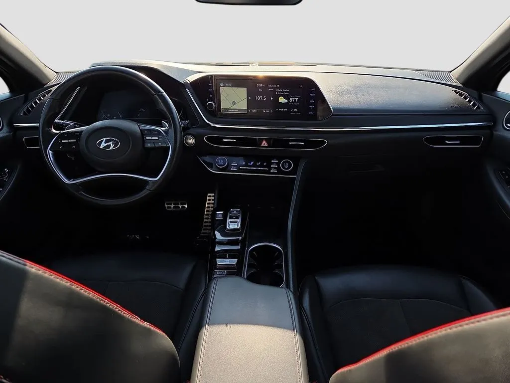 Hyundai Sonata photo 15