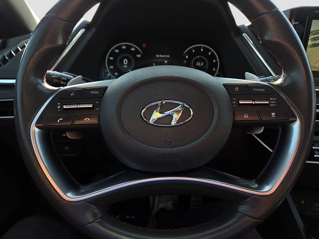 Hyundai Sonata photo 24