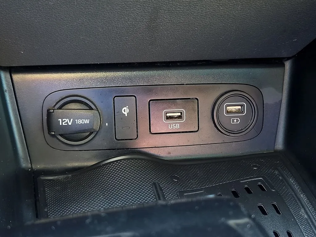 Hyundai Sonata photo 20