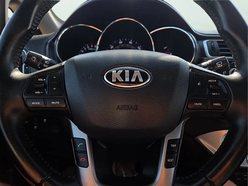 Kia Rio photo 24