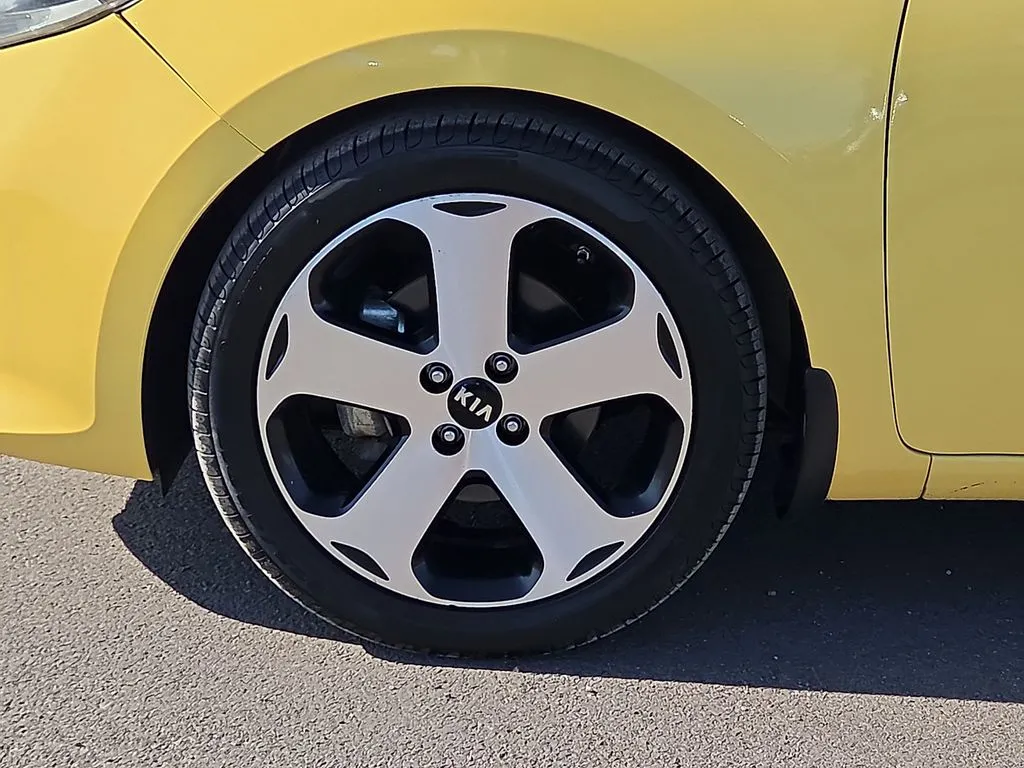 Kia Rio photo 9