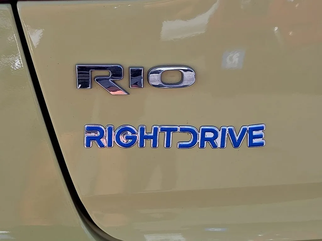 Kia Rio photo 11