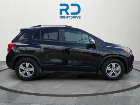 Photos of 2021 Chevrolet Trax LT for sale in El Paso, TX at RightDrive - 9315 Montana