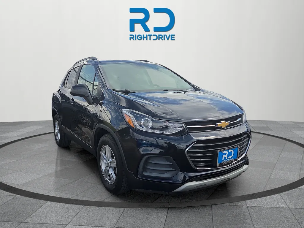 Blue 2021 Chevrolet Trax LT for sale in El Paso, TX