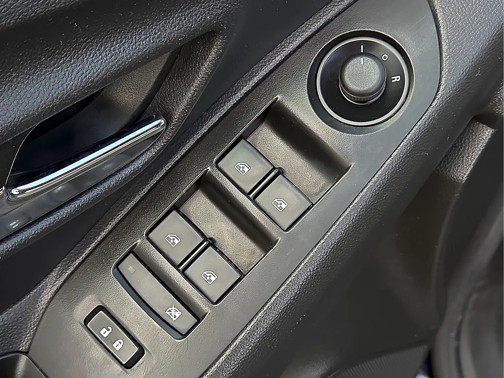 Chevrolet Trax photo 18