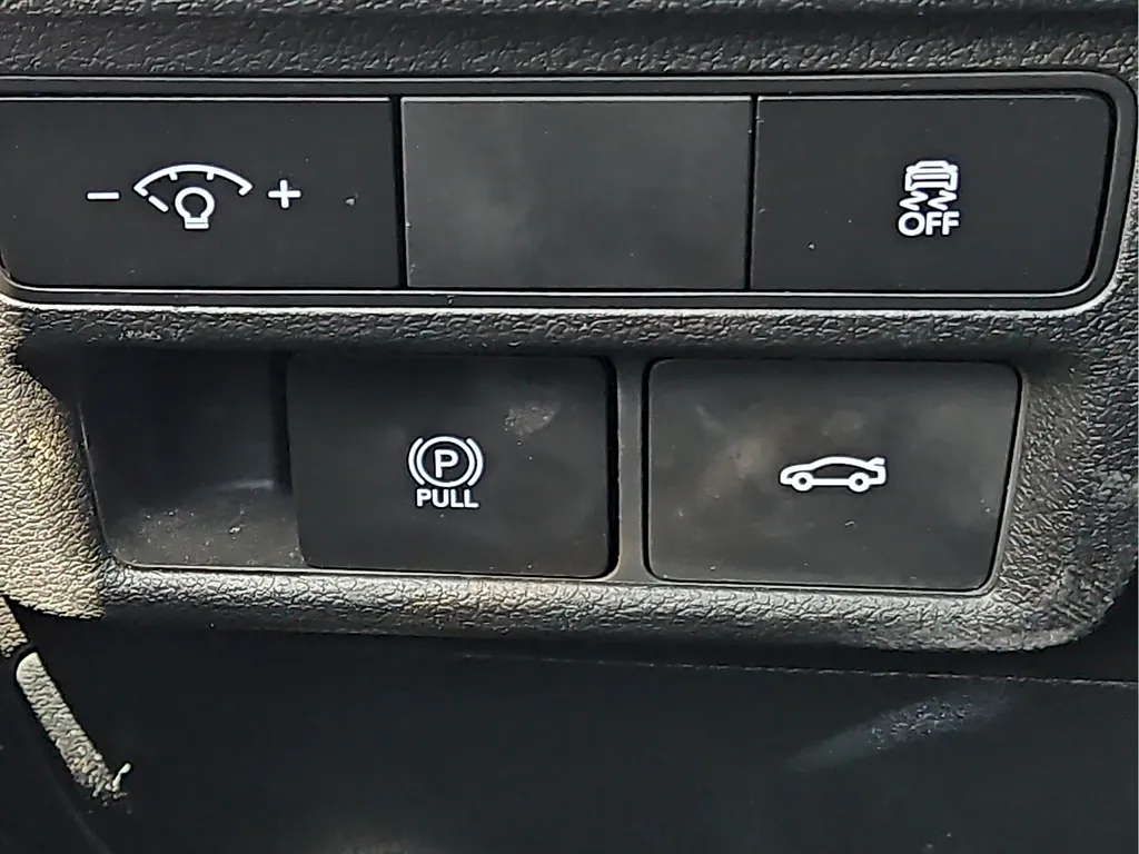 Hyundai Sonata photo 19