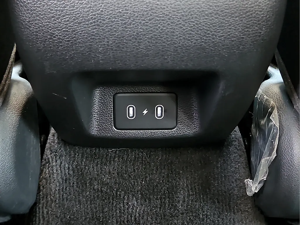 Hyundai Sonata photo 14