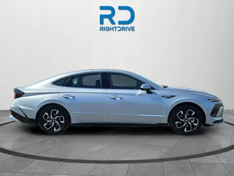 Photos of 2024 Hyundai Sonata SEL for sale in El Paso, TX at RightDrive - 9315 Montana