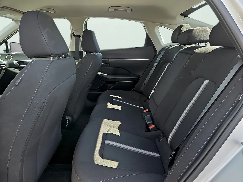 Hyundai Sonata photo 13