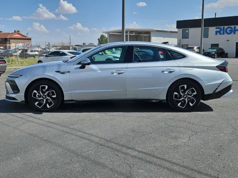 More photos of 2024 Hyundai Sonata SEL at RightDrive - 9315 Montana, TX
