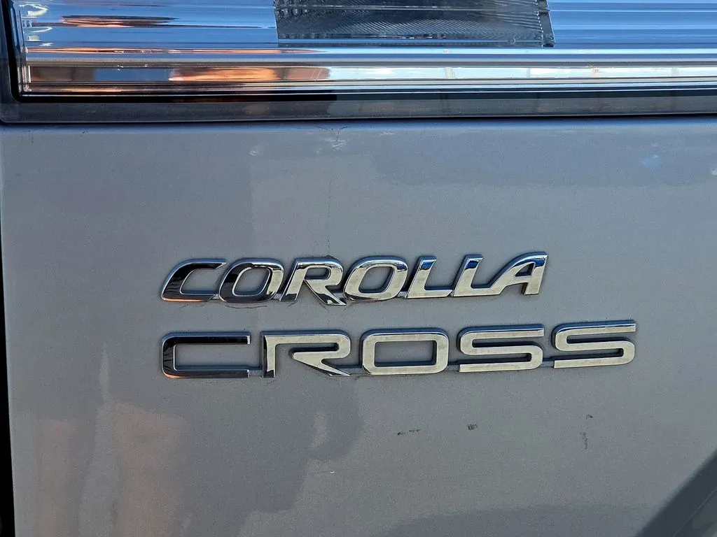 Toyota Corolla Cross photo 11