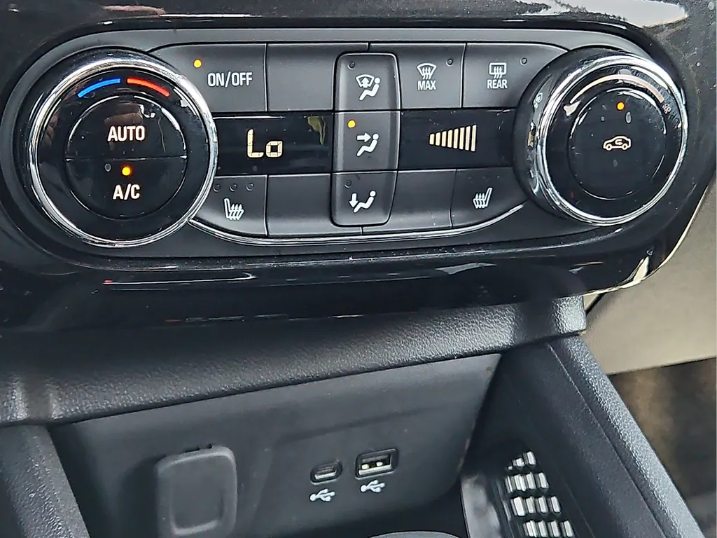 Chevrolet Trailblazer photo 21