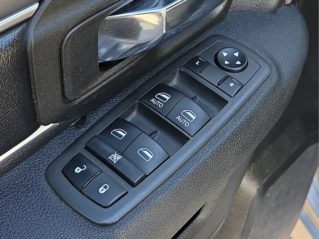Ram 1500 photo 17