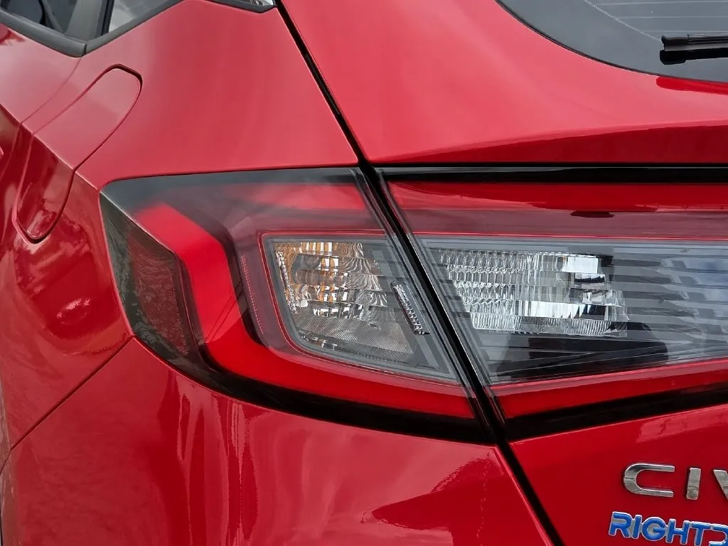 Honda Civic photo 10