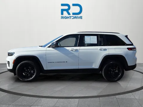More photos of 2024 Jeep Grand Cherokee Altitude at RightDrive - 9315 Montana, TX
