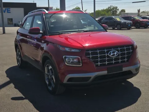 Red 2025 Hyundai Venue SEL for sale in El Paso, TX