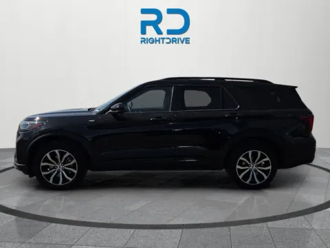 More photos of 2025 Ford Explorer ST-Line at RightDrive - 9315 Montana, TX
