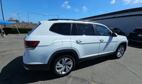 Another view of 2021 Volkswagen Atlas 3.6L V6 SE w/Technology for sale in El Paso, TX at RightDrive - 9315 Montana