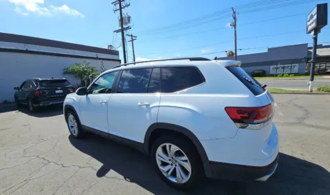 More photos of 2021 Volkswagen Atlas 3.6L V6 SE w/Technology at RightDrive - 9315 Montana, TX