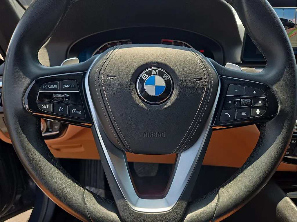BMW 5 Series photo 24