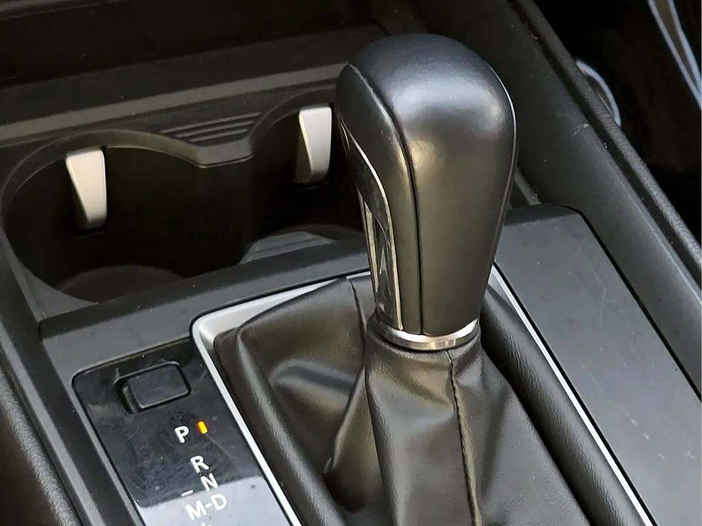 Mazda CX-50 photo 25
