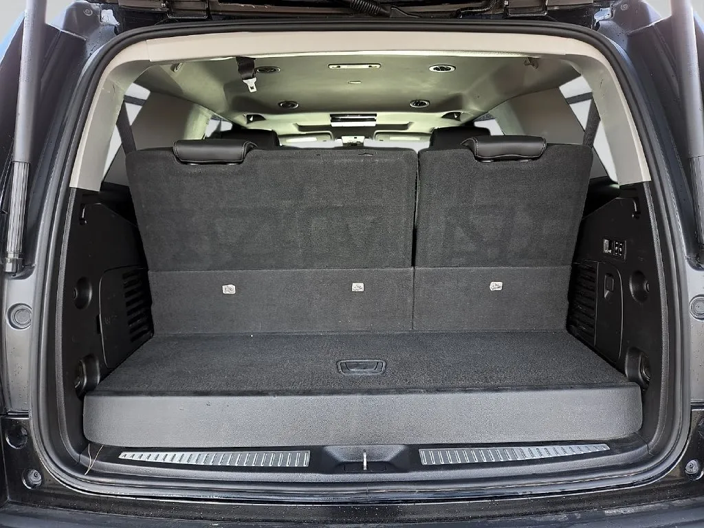 GMC Yukon photo 13