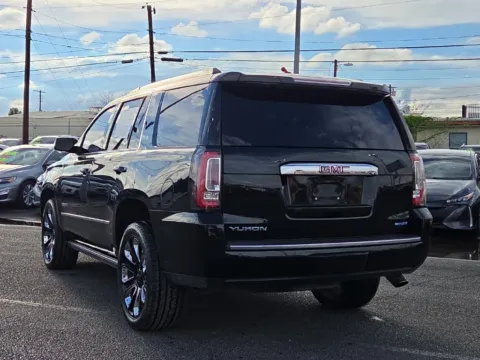 More photos of 2019 GMC Yukon Denali at RightDrive - 9315 Montana, TX