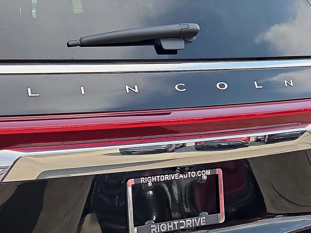 Lincoln Navigator photo 11