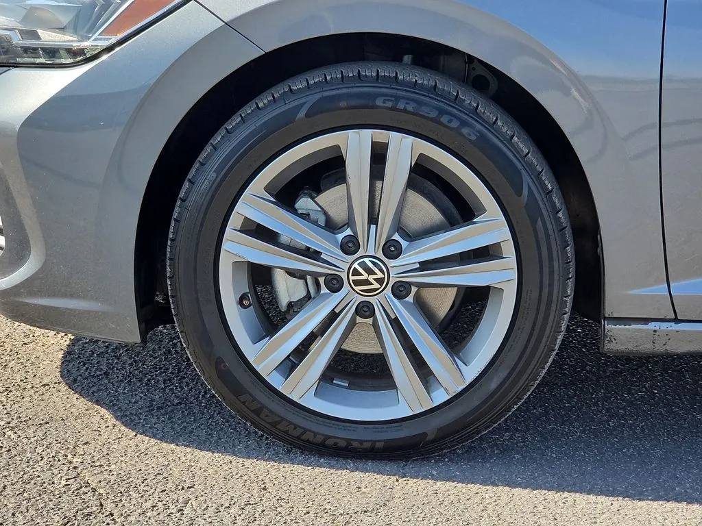 Volkswagen Jetta photo 9