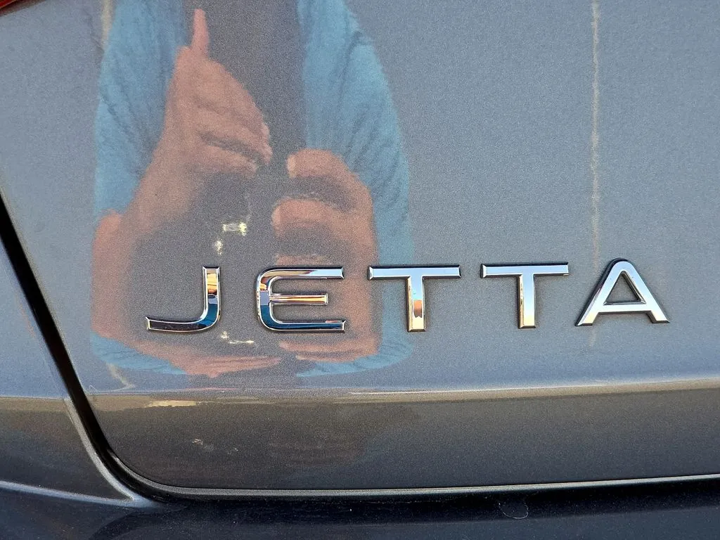 Volkswagen Jetta photo 11