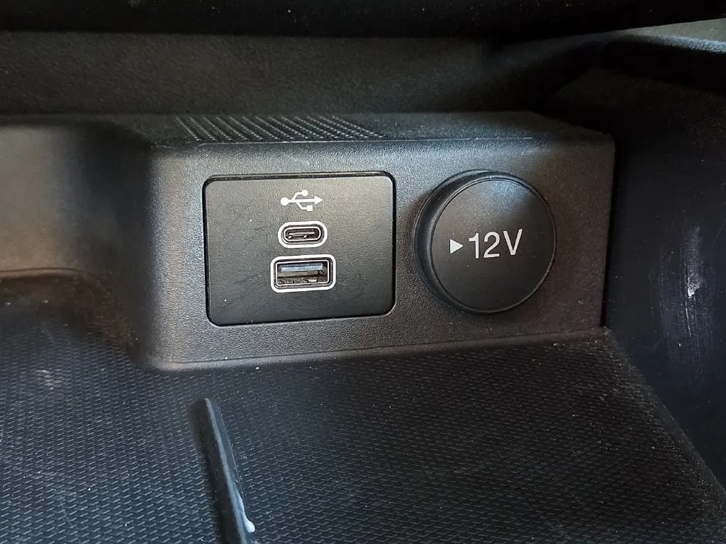 Ford Escape photo 21