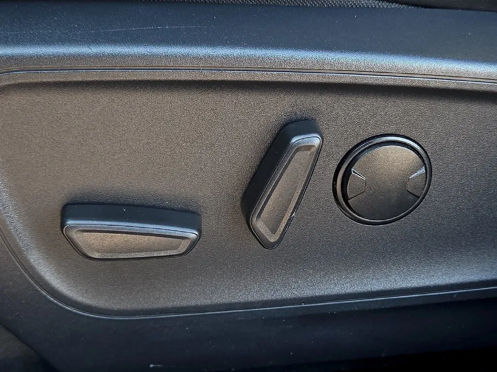 Ford Escape photo 18