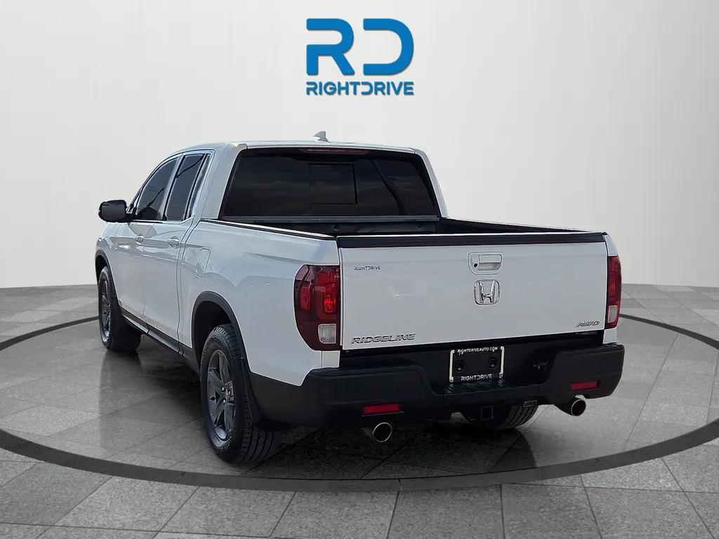 Honda Ridgeline photo 4
