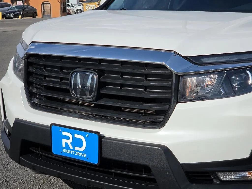 Honda Ridgeline photo 7