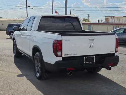 More photos of 2023 Honda Ridgeline RTL at RightDrive - 9315 Montana, TX