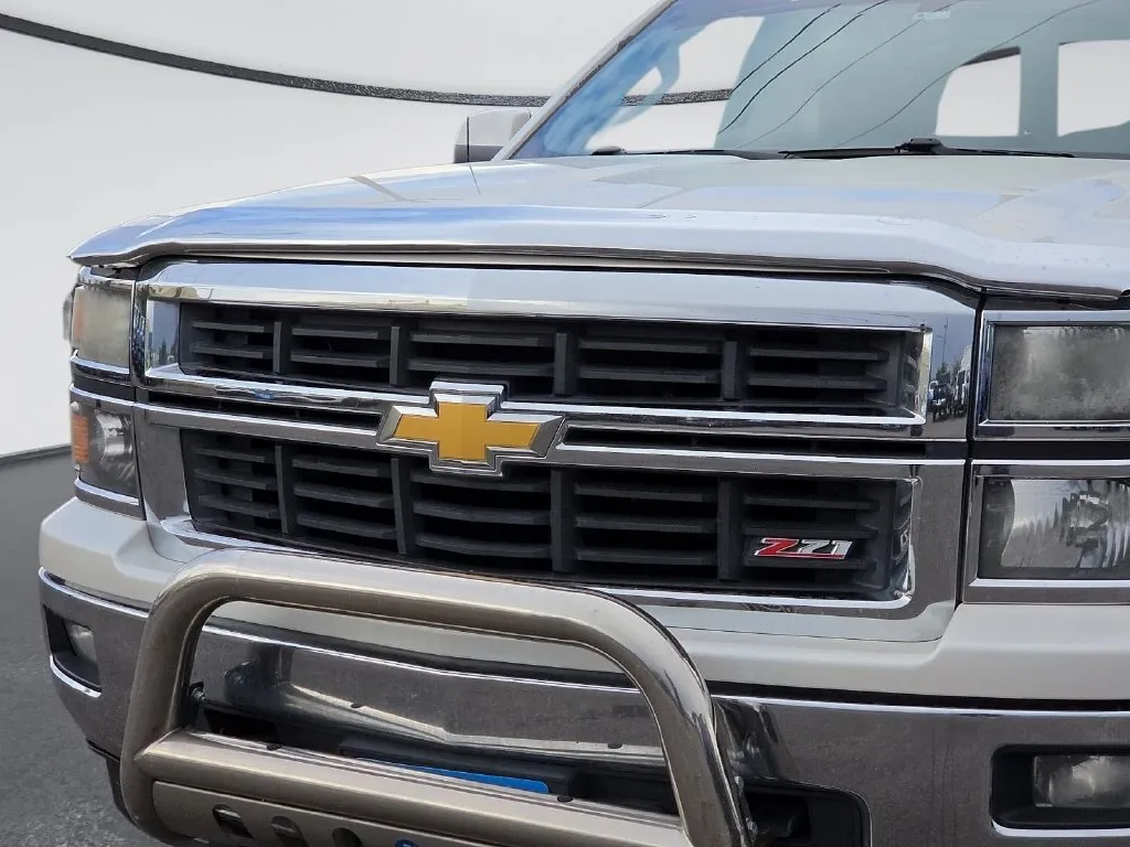 Chevrolet Silverado photo 7