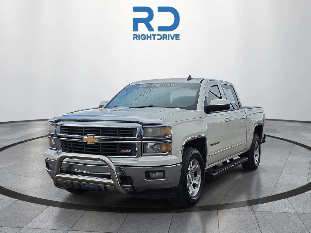 Chevrolet Silverado photo 6