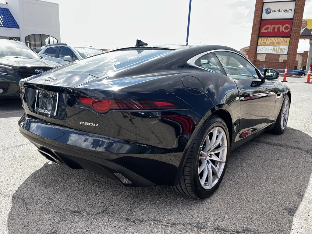 2020 Jaguar F-TYPE P300 photo 3