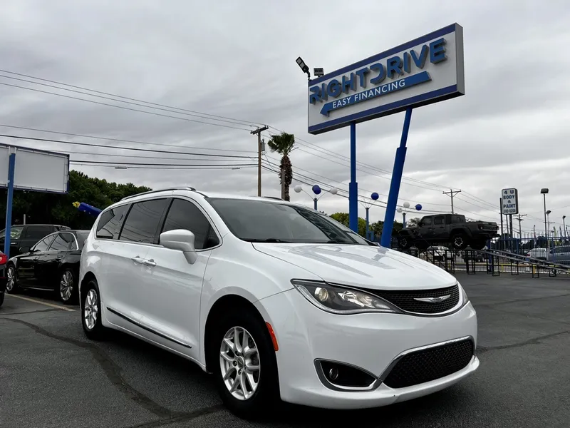 2020 Chrysler Pacifica Touring L for sale in El Paso, TX