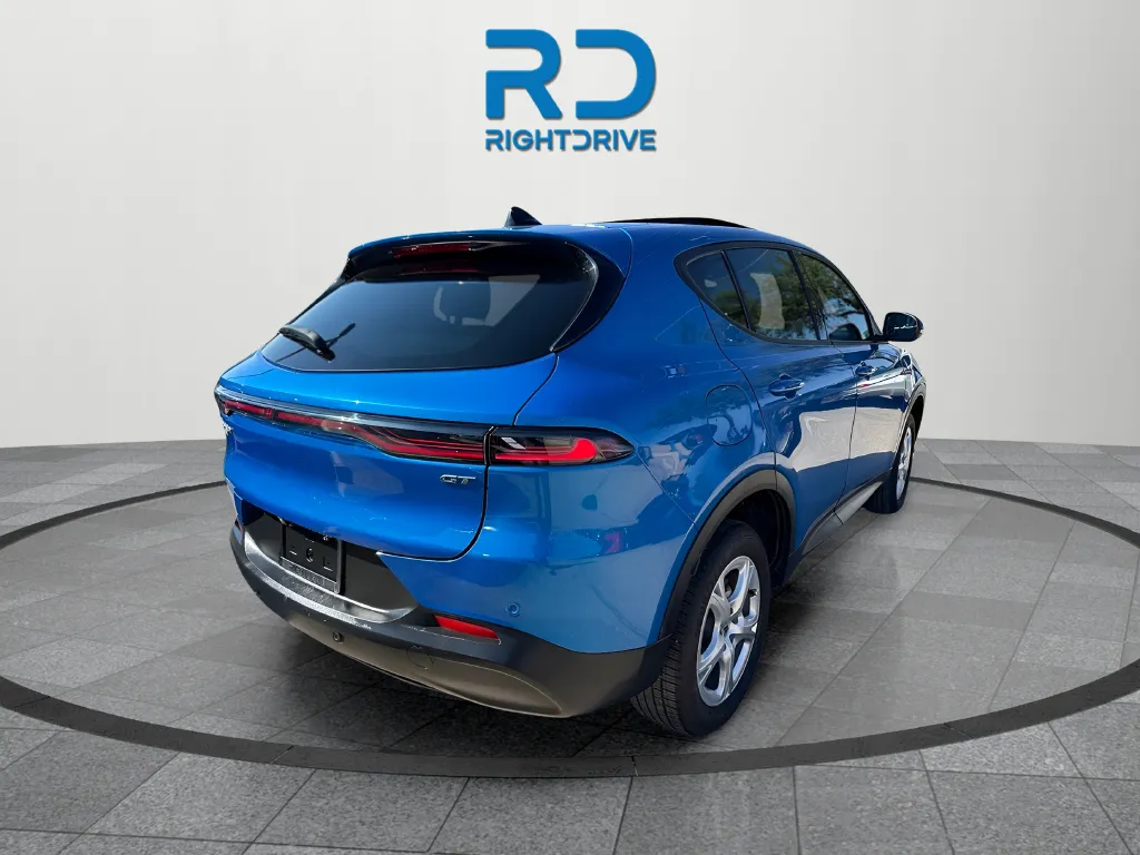 Dodge Hornet photo 7