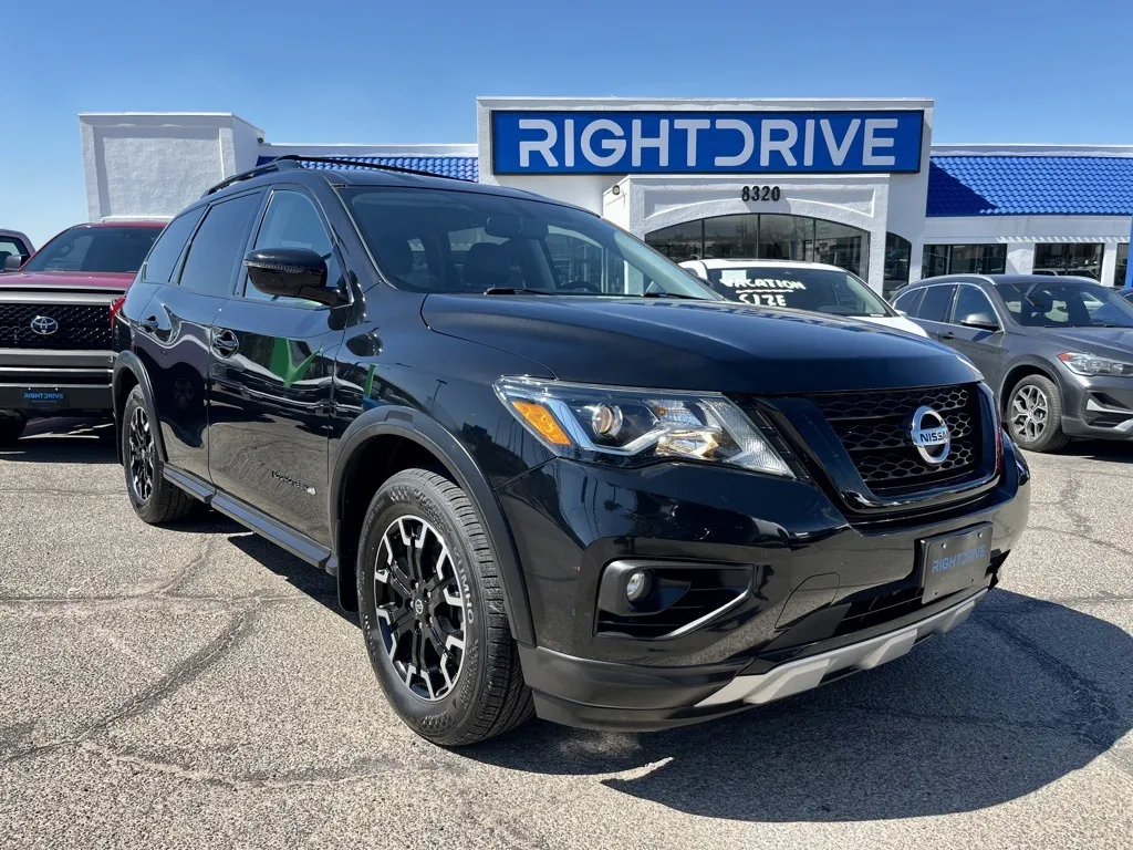 Used 2020 Nissan Pathfinder SV for sale in El Paso, TX at