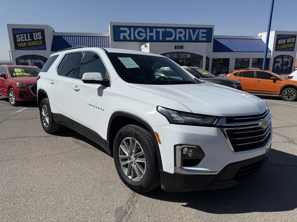 2023 Chevrolet Traverse LT