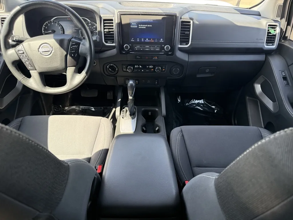 2024 Nissan Frontier SV photo 7