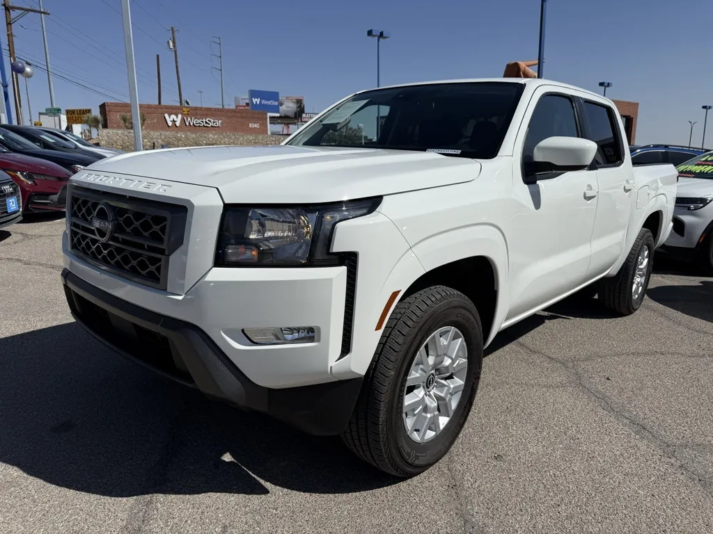 2024 Nissan Frontier SV photo 19
