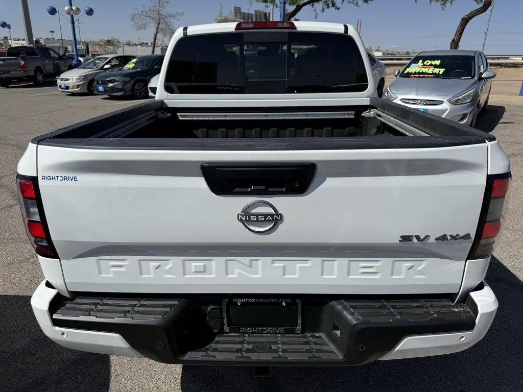 2024 Nissan Frontier SV photo 20