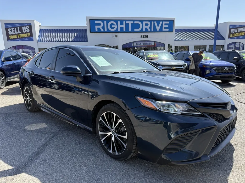 2018 Toyota Camry SE for sale in El Paso, TX